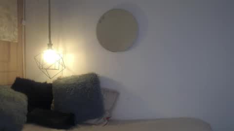 zoe__baker online show from April 22, 2026, 2:29 pm