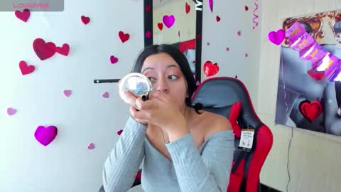 Z O E online show from March 6, 2026, 7:21 pm