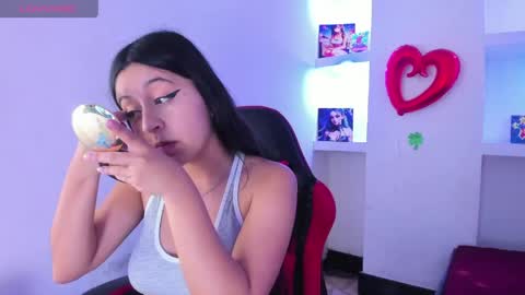 Snapshot of zoe_connor19 chatting on April 18, 2026, 8:31 pm Z O E online show from April 18, 2026, 8:31 pm
