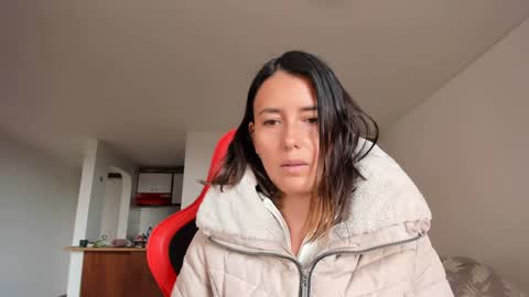 Snapshot of zoe_jeane_beker chatting on February 2, 2025, 8:51 pm ZOE online show from February 2, 2025, 8:51 pm