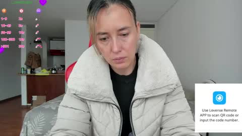 Snapshot of zoe_jeane_beker chatting on June 6, 2026, 7:40 pm ZOE online show from June 6, 2026, 7:40 pm