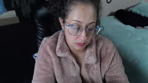 Zoe Koller online show from July 8, 2026, 2:05 am