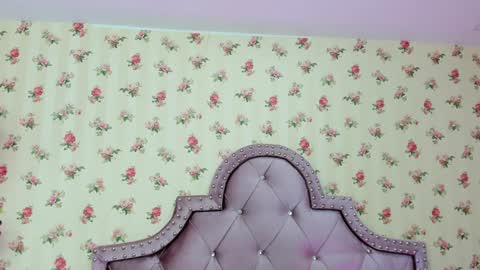 Snapshot of zoe_kravitx chatting on December 27, 2024, 5:52 am CAMILA online show from December 27, 2024, 5:52 am