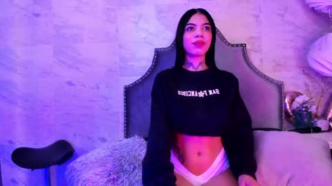 Snapshot of zoe_kravitx chatting on January 11, 2025, 3:55 am CAMILA online show from January 11, 2025, 3:55 am