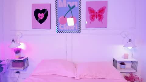 Zoe Lynch online show from April 1, 2026, 11:44 am