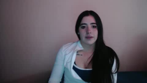 Snapshot of zoe_mill33r chatting on September 30, 2025, 5:29 pm Zoe online show from September 30, 2025, 5:29 pm