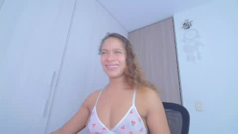 zoe online show from April 6, 2026, 11:49 pm