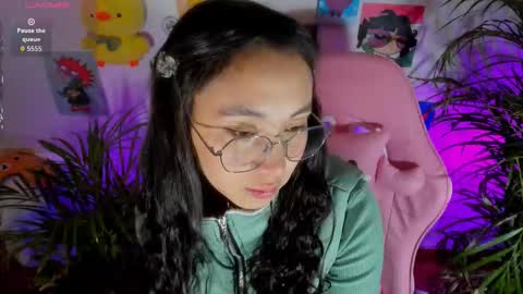 Snapshot of zoe_ray_y chatting on February 10, 2026, 6:45 pm zoe_ray_y online show from February 10, 2026, 6:45 pm