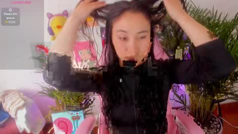 Snapshot of zoe_ray_y chatting on April 6, 2026, 8:21 pm zoe_ray_y online show from April 6, 2026, 8:21 pm