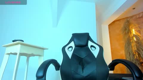 Snapshot of zoe_rose4 chatting on September 27, 2025, 7:30 pm zoe_rose4 online show from September 27, 2025, 7:30 pm