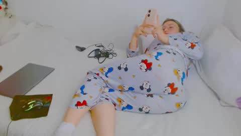 ZOE online show from February 7, 2026, 4:43 pm