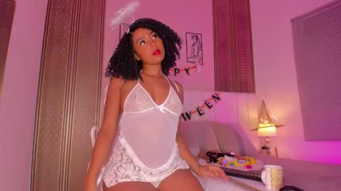 Hi guys i am Zoe  online show from November 1, 2025, 11:34 am