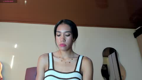 Zoe online show from April 27, 2026, 10:19 pm