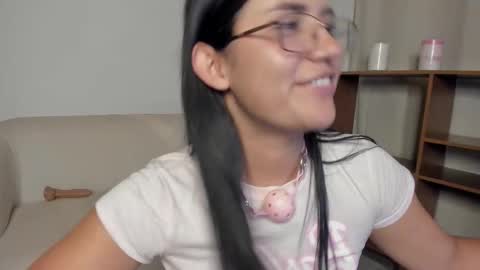 Zoe online show from March 16, 2026, 5:44 am