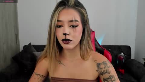  zoee jackson online show from October 31, 2025, 6:09 pm