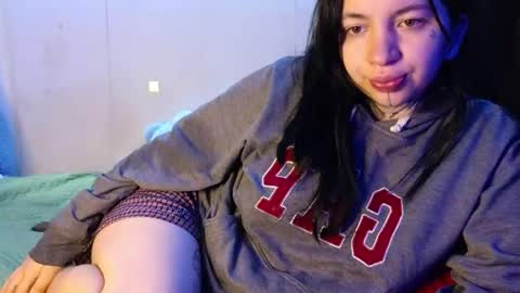 zoee jhonnyy online show from May 21, 2026, 8:43 am