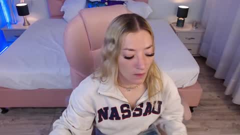 zoe online show from April 1, 2026, 2:45 am