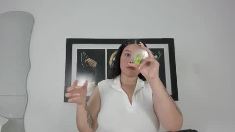 zoee online show from September 24, 2025, 3:10 am