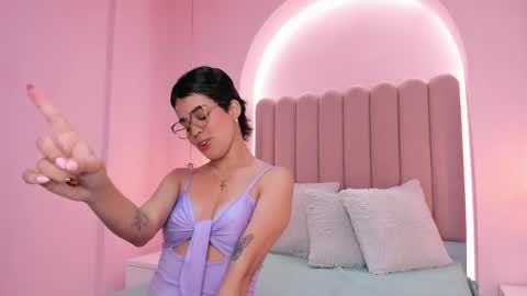 Snapshot of zoeherrera chatting on May 11, 2026, 12:11 pm Zoe online show from May 11, 2026, 12:11 pm