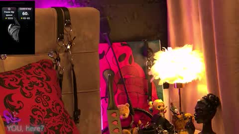 ZoeMesmerize online show from November 4, 2025, 12:04 pm