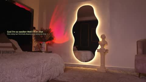 zoevidal_ online show from December 17, 2025, 12:00 pm