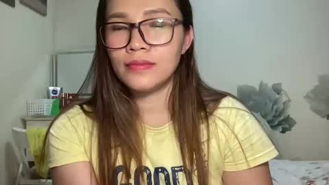 Snapshot of zoey_foryou chatting on May 23, 2026, 1:26 pm zoey_foryou online show from May 23, 2026, 1:26 pm