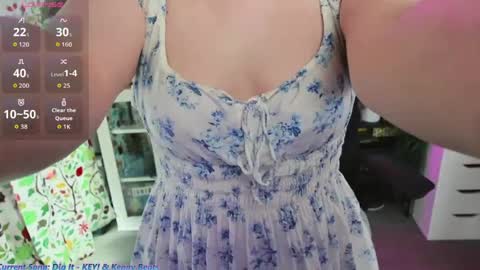 Zoey Ryan online show from April 13, 2026, 7:08 pm