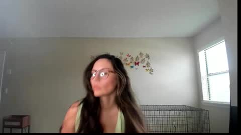 Zoie online show from March 1, 2026, 9:50 pm