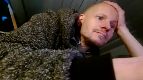 zolexthomas online show from December 11, 2024, 3:37 pm