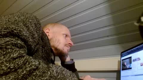 zolexthomas online show from December 23, 2024, 5:22 pm