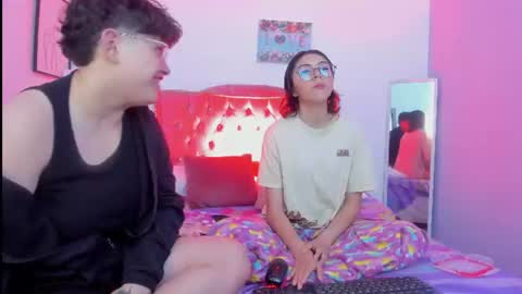 Snapshot of zooble_28 chatting on June 23, 2026, 1:42 pm Nick And Mia online show from June 23, 2026, 1:42 pm
