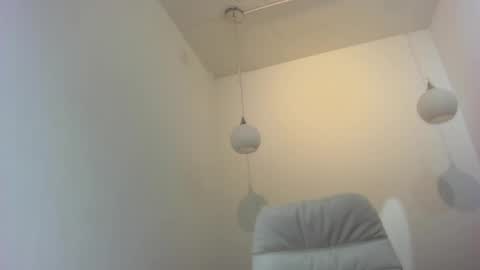 Zooe online show from December 10, 2024, 11:43 am