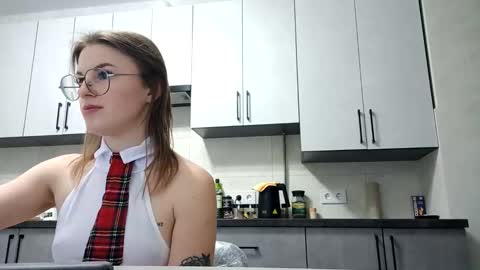 zoriana20 online show from November 11, 2025, 9:04 pm