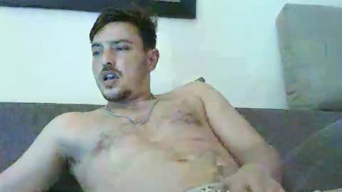 Roy online show from November 20, 2025, 7:13 pm