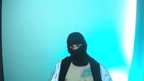 zoro_roronoa96 online show from October 22, 2025, 12:49 pm