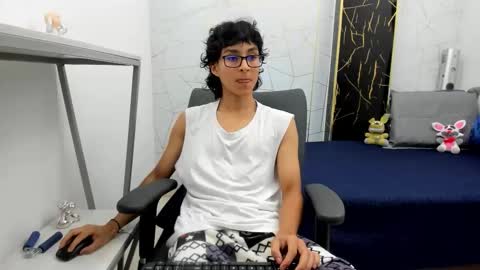     online show from October 23, 2025, 7:45 pm