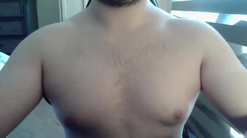 Himbo fox online show from May 25, 2026, 7:09 pm