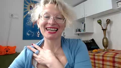 Zosya1111 online show from December 15, 2024, 12:49 pm