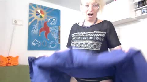 Zosya1111 online show from February 3, 2025, 1:19 pm