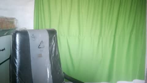 Snapshot of zoyakhan803 chatting on February 12, 2025, 12:12 pm zoyakhan803 online show from February 12, 2025, 12:12 pm