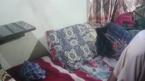 Snapshot of zoyakhan803 chatting on February 24, 2025, 6:26 pm zoyakhan803 online show from February 24, 2025, 6:26 pm