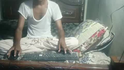 Snapshot of zoyakhan803 chatting on September 20, 2025, 11:39 pm zoyakhan803 online show from September 20, 2025, 11:39 pm