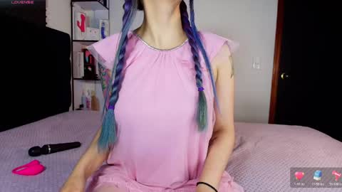 zpzphot online show from April 18, 2026, 12:25 am