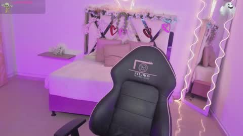 ZURY   online show from October 30, 2025, 11:33 am