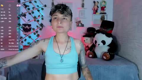 Zury Ramirez online show from October 10, 2025, 9:36 pm