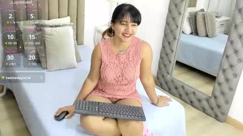 Im Zusan My schedule is from 1030pm to 430 am colombian time online show from October 20, 2025, 3:18 am