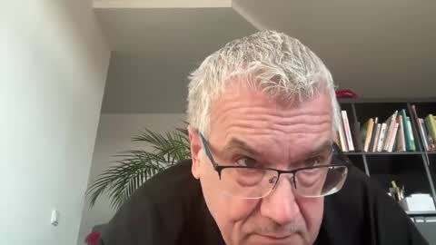 Snapshot of zwickauer1969 chatting on March 6, 2025, 7:03 am zwickauer1969 online show from March 6, 2025, 7:03 am