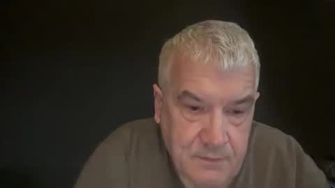 Snapshot of zwickauer1969 chatting on October 6, 2025, 6:11 am zwickauer1969 online show from October 6, 2025, 6:11 am