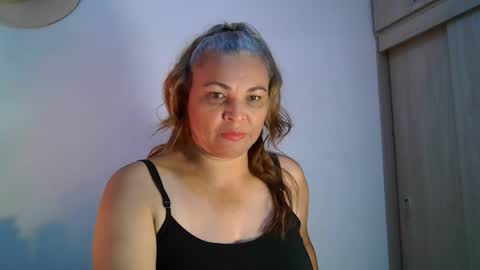 Snapshot of zyra_vex chatting on March 26, 2026, 12:39 am Zyra Vex online show from March 26, 2026, 12:39 am