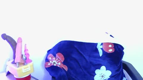 Snapshot of zyra_vex chatting on April 5, 2026, 12:30 am Zyra Vex online show from April 5, 2026, 12:30 am